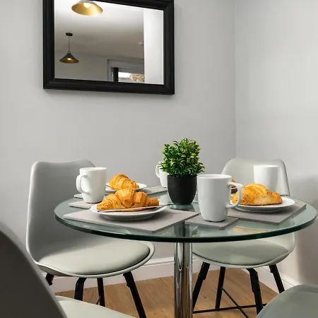 Yorkersgate Apartment *